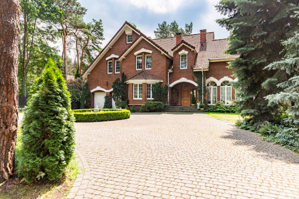 Best Driveway Paving Contractor  in Warwick, RI